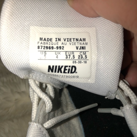 Nike AirMax Thea size 6.5 one of a kind iridescent - Picture 5 of 6